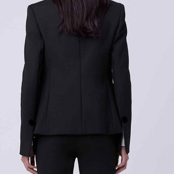 Diane Von Furstenberg Flynn Blazer Black cady Sz 6 Asymmetrical - Picture 2 of 9